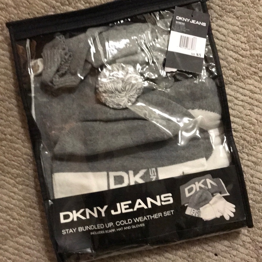 DKNY cold weather set
